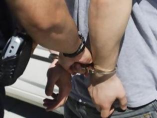 Φωτογραφία για Συλλήψεις στη Νίκαια για τουλάχιστον 10 διαρρήξεις και κλοπές