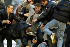 Απίστευτη ποινή σε χούλιγκανς - Χειρότερη δεν θα μπορούσε