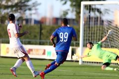 ΠΑΡΝΤΟ : ΟΝΕΙΡΟ ΜΟΥ ΝΑ ΣΚΟΡΑΡΩ ΜΠΡΟΣΤΑ ΣΤΟΝ ΚΟΣΜΟ ΜΑΣ!