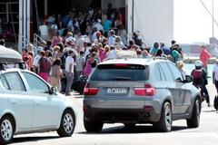 Μείωση της επιβατικής κίνησης τον Ιούλιο - Ελπίδες για βελτίωση τον Αύγουστο