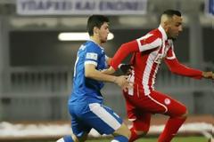 ΑΚΟΜΑ ΕΝΑΣ ΕΛΛΗΝΑΣ ΠΟΥ ΠΙΑΝΕΙ ΛΙΜΑΝΙ!