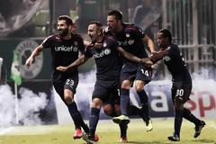 ΦΤΑΝΕΙ ΛΙΣΑΒΟΝΑ ΚΑΙ ΒΡΙΣΚΕΙ ΤΟΝ... ΣΑΜΑΡΗ!