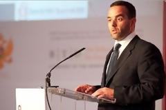 Ο Κυριακού σκόνταψε στις απεργίες και ζητά... διάλογο