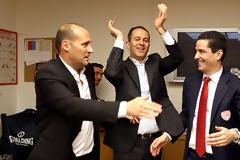 ΒΟΜΒΑ ΜΕ... ΣΦΑΙΡΟΠΟΥΛΟ!