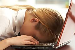 Τα σημάδια που δείχνουν πως δουλεύετε περισσότερο απ’ όσο θα έπρεπε...