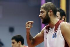 «ΟΦΕΙΛΩ ΠΑΡΑ ΠΟΛΛΑ ΣΤΟΝ ΣΦΑΙΡΟΠΟΥΛΟ...»