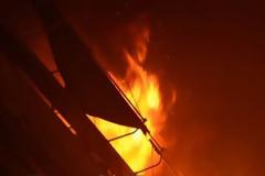 Πανικός τα ξημερώματα από φωτιά σε διαμέρισμα: Η ένοικος σώθηκε την τελευταία στιγμή