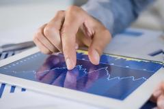 Πτωτικές τάσεις στο άνοιγμα των ευρωπαϊκών Χρηματιστηρίων