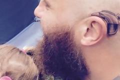 Η έννοια της ΑΓΑΠΗΣ αποτυπωμένη σε μια εικόνα - Η φωτογραφία ενός πατέρα που έχει συγκινήσει όλο το διαδίκτυο [photo]