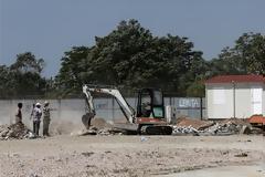 ΣΤΟΧΟΣ ΝΑ ΟΛΟΚΛΗΡΩΘΕΙ ΕΩΣ ΤΗΝ ΤΡΙΤΗ Η ΜΕΤΕΓΚΑΤΑΣΤΑΣΗ ΤΩΝ ΠΡΟΣΦΥΓΩΝ ΣΤΟΝ ΕΛΑΙΩΝΑ