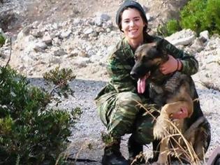 Φωτογραφία για Ο γηραιότερος σκύλος του ελληνικού στρατού ξηράς πήρε σύνταξη