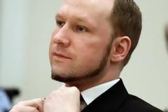 Νορβηγία: Άνοιξε 4 χρόνια μετά την επίθεση του Μπρέιβικ η κατασκήνωση στην Ουτόγια