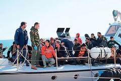 ΟΗΕ: «Κάντε κάτι για το απόλυτο χάος που επικρατεί στα νησιά με τους
μετανάστες»