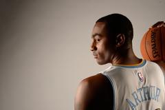 Η ΚΙΝΗΣΗ ΤΩΝ ΝΑΓΚΕΤΣ ΠΟΥ... ΔΥΣΚΟΛΕΥΕΙ ΤΗ ΘΕΣΗ ΤΟΥ ΠΑΠΑΝΙΚΟΛΑΟΥ!