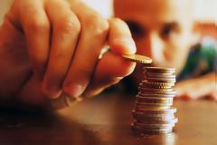 Η νέα εισφορά αλληλεγγύης από αυτόν τον μήνα - Δείτε αναλυτικά