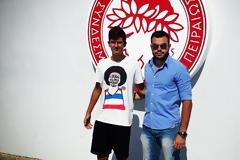 ΣΥΝΕΧΙΖΕΙ ΝΑ ΕΠΕΝΔΥΕΙ ΣΤΟ ΜΕΛΛΟΝ ΜΕ... ΜΠΟΥΛΑΡΙ Ο ΘΡΥΛΟΣ!