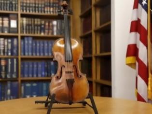 Φωτογραφία για Σπάνιο βιολί Στραντιβάριους ξαναβρέθηκε μετά από 35 χρόνια