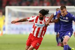 ΠΙΑΝΕΙ... ΛΙΜΑΝΙ ΚΑΙ Ο ΜΠΕΡΤΟΣ!