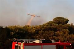 ΣΕ ΕΞΕΛΙΞΗ Η ΜΕΓΑΛΗ ΦΩΤΙΑ ΣΤΗΝ ΑΙΤΩΛΟΑΚΑΡΝΑΝΙΑ VD