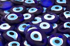 Το ΚΑΚΟ μάτι: Ποιοι “ματιάζονται” εύκολα και τι ακριβώς συμβαίνει με τη βασκανία...