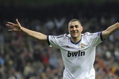 Τα δίνει όλα η Άρσεναλ για τον Μπενζεμά