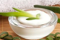 Πως να φτιάξευε την τέλεια ενυδατική κρέμα σώματος για μετά τον ήλιο... [photos]