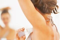 Τι πρέπει να κάνετε για να μηνμυρίζει ο υδρώτας σας...