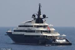 Ο Σπίλμπεργκ πουλάει το 85 μέτρων γιοτ γιατί... του φαίνεται μικρό