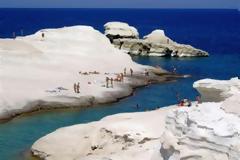 Αυτές είναι οι 8 ωραιότερες παραλίες των Κυκλάδων