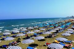 ΕΠΙΤΕΛΟΥΣ: Δωρεάν οι ξαπλώστρες! Σε ποια πόλη θα ισχύει;