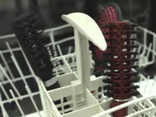 Φωτογραφία για Αυτό το είχατε σκεφτεί; - 8 περίεργα αντικείμενα που μπορείτε να πλύνετε στο πλυντήριο πιάτων