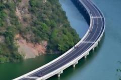 ΑΥΤΗ είναι η πιο όμορφη λεωφόρος του κόσμου και βρίσκεται στην... [photos]