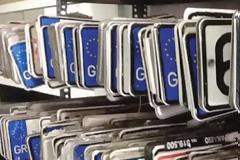 Επιστρέφονται άδειες και πινακίδες ενόψει Δεκαπενταύγουστου