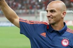 ΑΠΟΘΕΩΣΗ ΚΑΜΠΙΑΣΟ ΑΠΟ... ΚΑΡΑΓΚΟΥΝΗ!