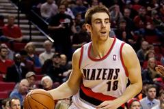 ΚΟΝΤΑ ΣΕ... ΠΡΩΗΝ NBAer Η ΛΑΜΠΟΡΑΛ!