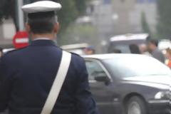 ΜΠΡΑΒΟ σε αυτόν τον Αστυνομικό που αντί για κλήσεις, αφήνει σημείωμα...