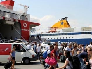 Φωτογραφία για Αυξημένη η κίνηση στα λιμάνια - Στα 80% η πληρότητα των πλοίων