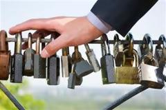 Τι αλλάζει στον πτωχευτικό κώδικά με το τρίτο μνημόνιο