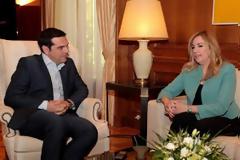 Γεννηματά προς Τσίπρα: Λύσε τον γόρδιο δεσμό με την Κωνσταντοπούλου