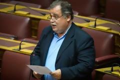 Να αποσύρει το σύνολο των διατάξεων του νομοσχεδίου  κάλεσαν την κυβέρνηση τρεις βουλευτές του ΣΥΡΙΖΑ