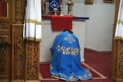 Εξαπάτησαν ιερέα που φοβόταν κούρεμα καταθέσεων