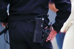 Τον έβρισαν και τον ξυλοκόπησαν επειδή ήταν...αστυνομικός!