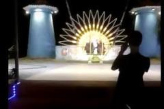 Τρόμος σε λούνα παρκ! Η στιγμή που κόβεται το καλώδιο μίας «κάψουλας» στον αέρα [video]