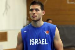 ΑΠΟ ΤΗ ΝΙΖΝΙ... ΣΤΟΝ ΕΡΥΘΡΟ ΑΣΤΕΡΑ!