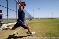 ΤΑ ΚΑΤΑΦΕΡΝΕΙ ΜΕ... ΜΑΡΤΙΝΕΣ!