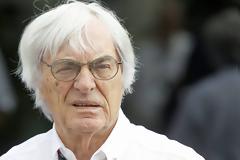 Ο Μπέρνι Εκλεστοουν προτείνει σενάρια, για να παραμείνει η Renault στη Formula 1