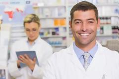 Έρχεται η υπουργική απόφαση για το ιδιοκτησιακό καθεστώς των φαρμακοποιών - Το 51% τελικά στα χέρια τους