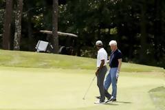 Προεδρική παρτίδα γκολφ για Μπαράκ Ομπάμα και Μπιλ Κλίντον