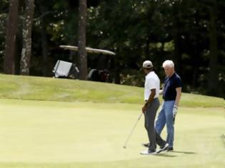 Φωτογραφία για Προεδρική παρτίδα γκολφ για Μπαράκ Ομπάμα και Μπιλ Κλίντον