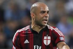 Ο Άλεξ συνεχίζει να απασχολεί τον Ολυμπιακό